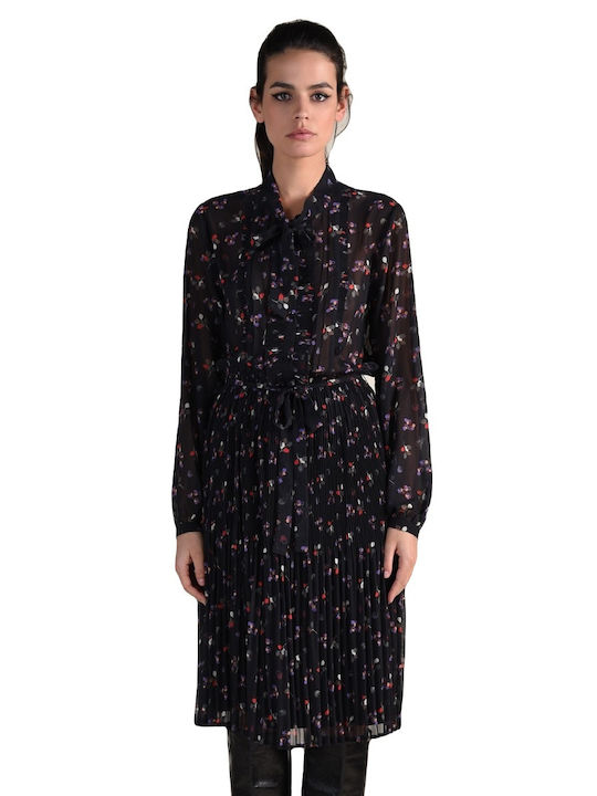 Midi Hemdkleid Kleid Schwarz Die folgende Liquid-Vorlage ist eine Vorlage für Produktnamen in der Kategorie "Damenkleider". Übersetzen Sie nur die Textknoten der Liquid-Vorlage in die deutsche Sprache, wobei die ursprüngliche Syntax und HTML-Tags beibehalten werden, und ändern Sie nichts zwischen '{' und '}'. Geben Sie nur die Übersetzung an: Schwarz