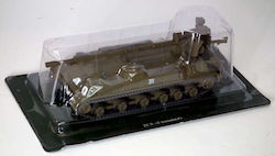 Magazine Models Modeling Figure in Scale 1:72