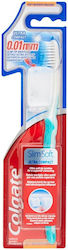 Colgate Slim Soft Ultra Compact 0.01mm Οδοντόβο...