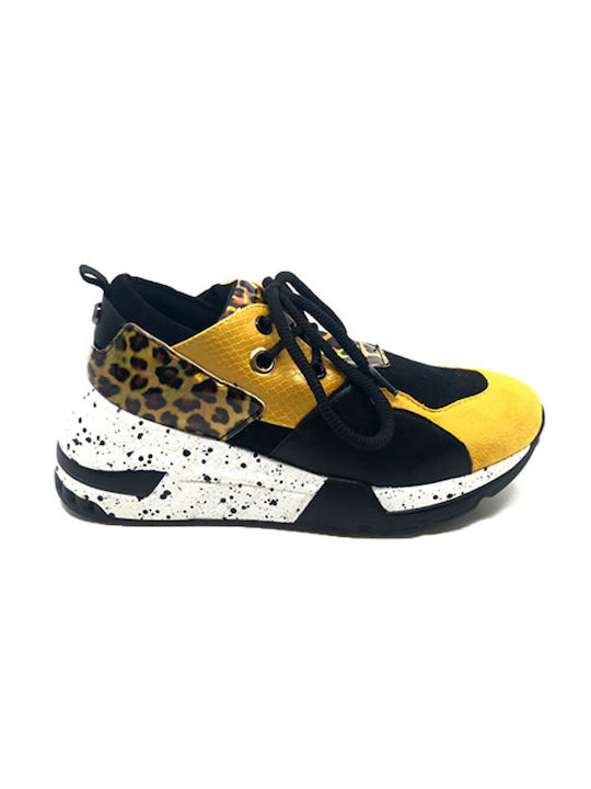 Queen Accessories Sneakers Mustard