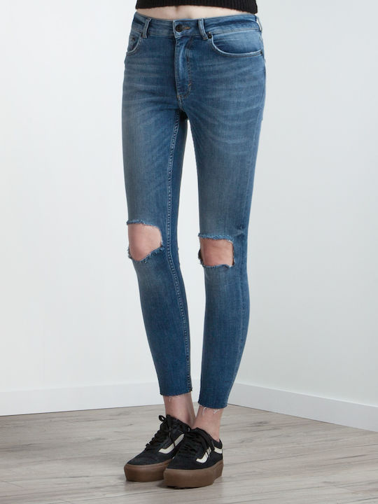 Damenjeans mit Rissen in Schlanker Passform