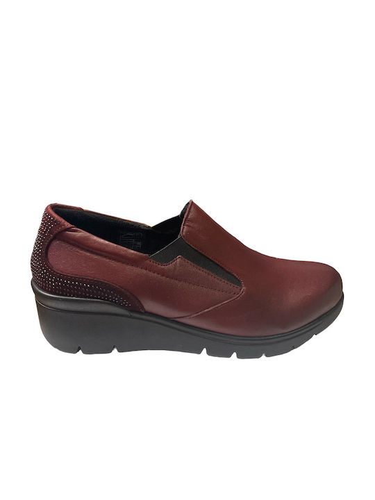 Women's Moccasins in Burgundy Color