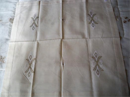 VS Home Checkered with Embroidery Frame 06