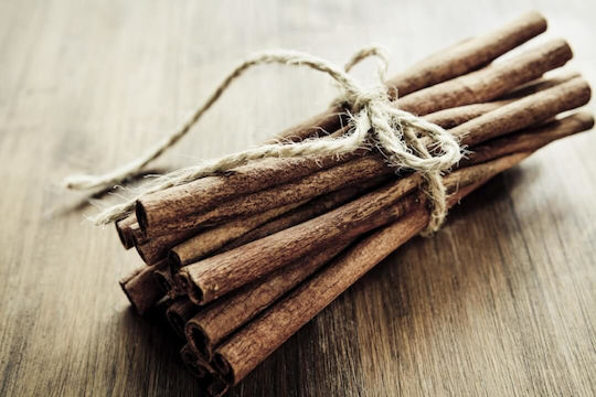 Indonesian Cinnamon Decorative Wood 250g 20cm
