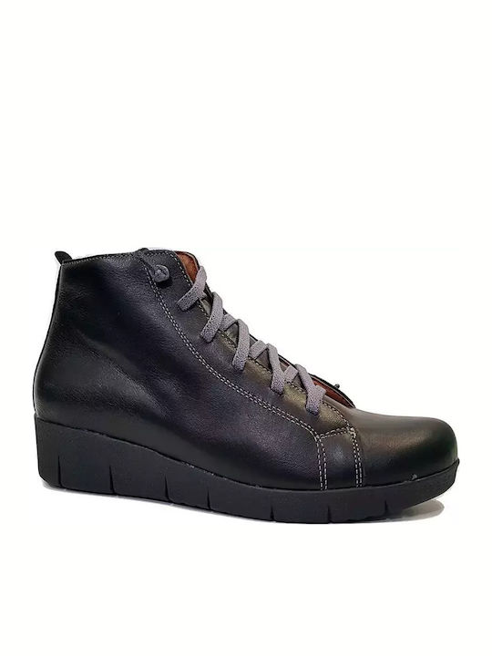 Marila Footwear