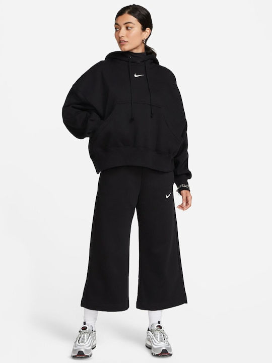 nike loose fit capri pants