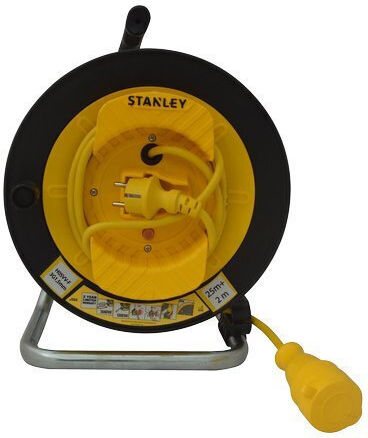 Stanley Cablu de prelungire 1 loc cu cablu de 27m Diametru 3 x 1.5mm² Neagră