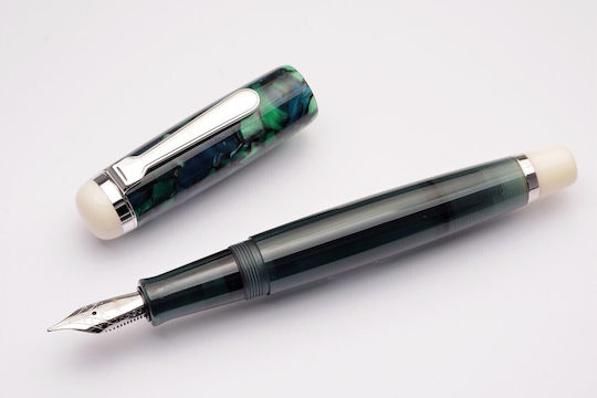 Opus 88 Omar Green Writing Pen Green