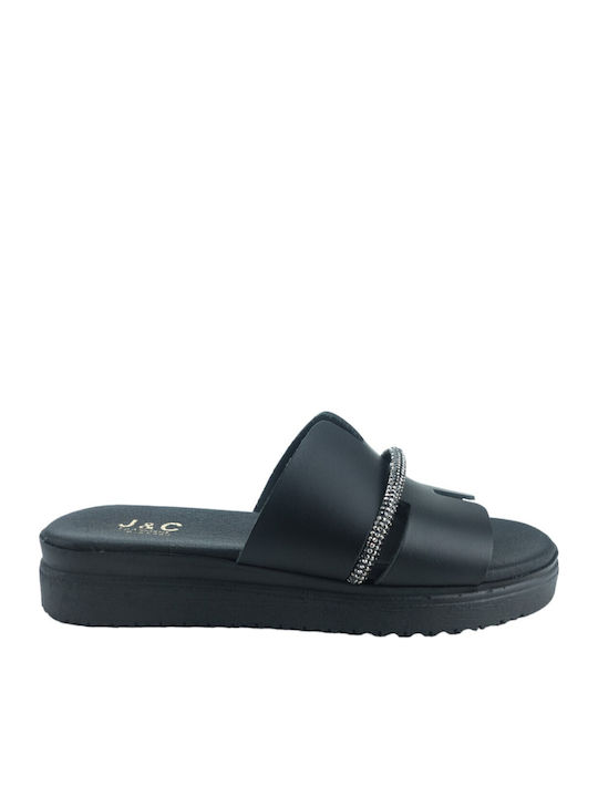 Women's Flat Sandals in Black Color