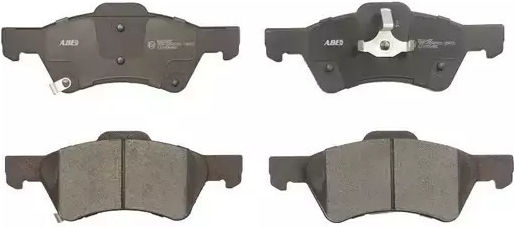 Накладки за спирачки Chrysler Voyager IV RG RS Brembo P11015