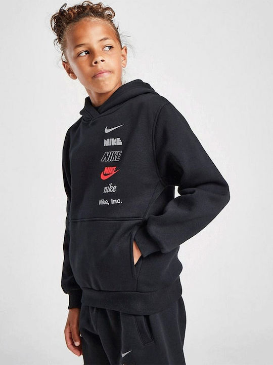 black nike sweatpants and hoodie