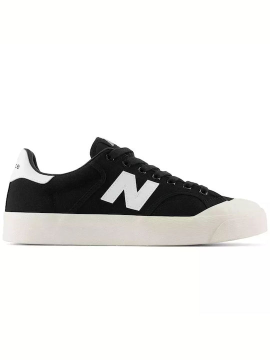 New Balance Court Sneakers Schwarz