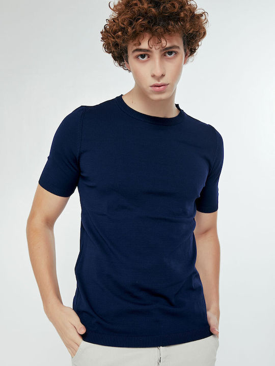 T-shirt dark blue