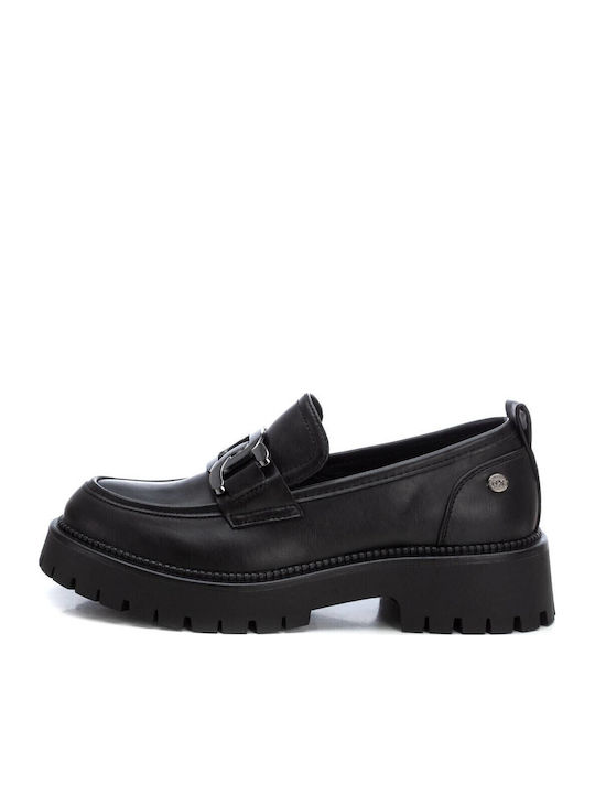Women's Moccasins in Black Color