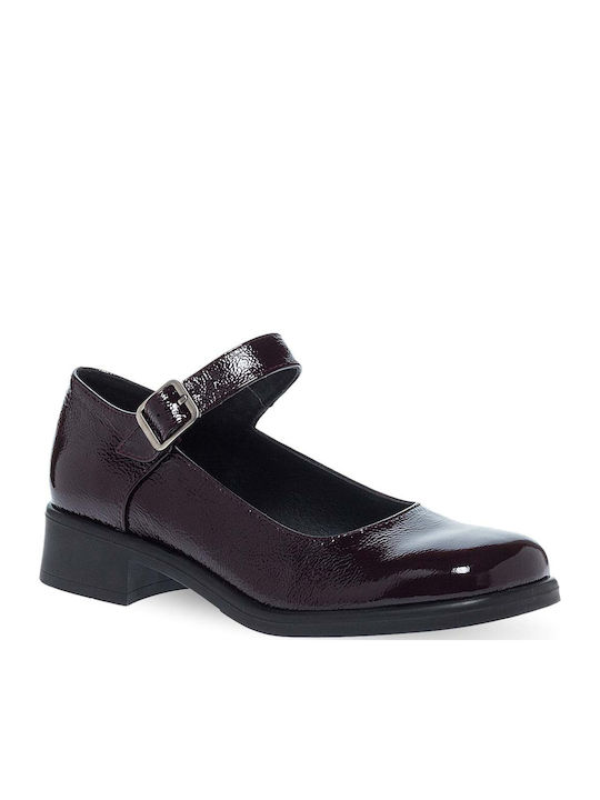 Lederne Damen Ballerinas mit Riemen in Burgundisch Farbe