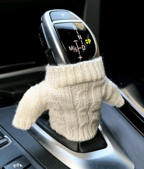 Tatu Moyo Cover for Shift Knob White