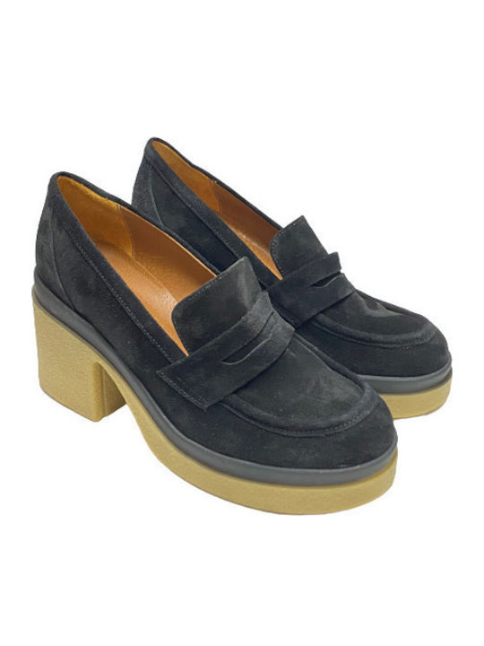 Bertelli Women's Moccasins in Black Color