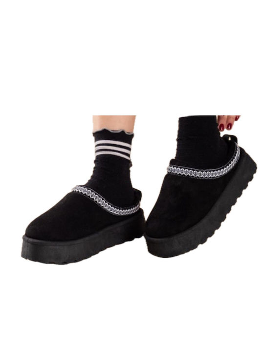 Closed Women's Slippers Black