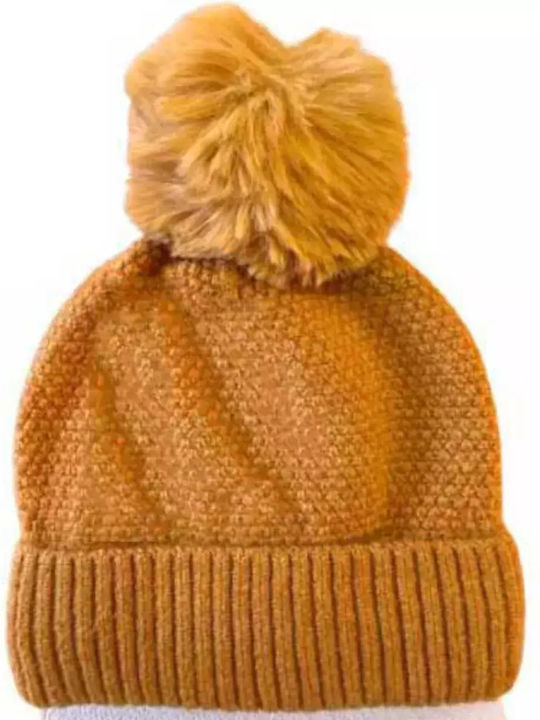Pom Pom Beanie Beanie Knitted in Yellow color