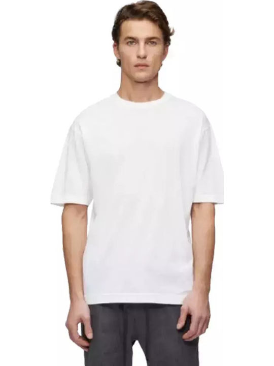T-shirt White