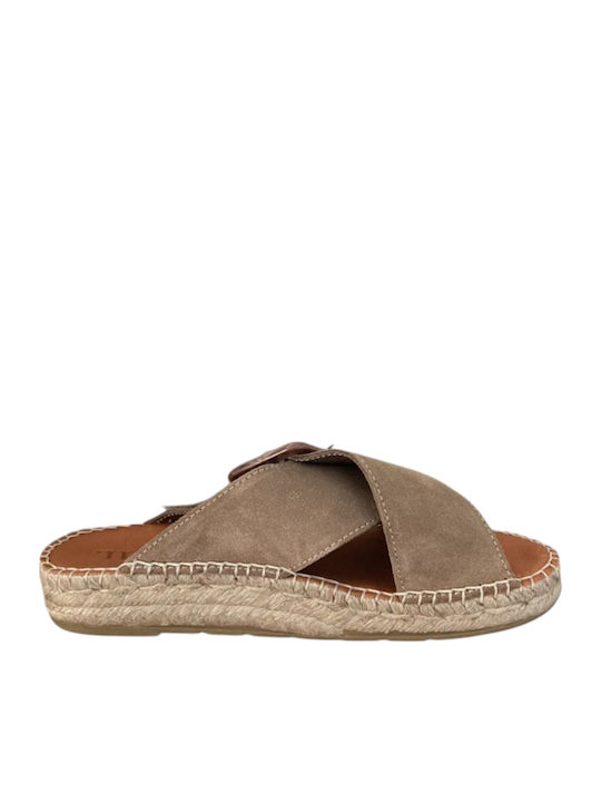 Macarena Women's Flat Sandals in Brown Color