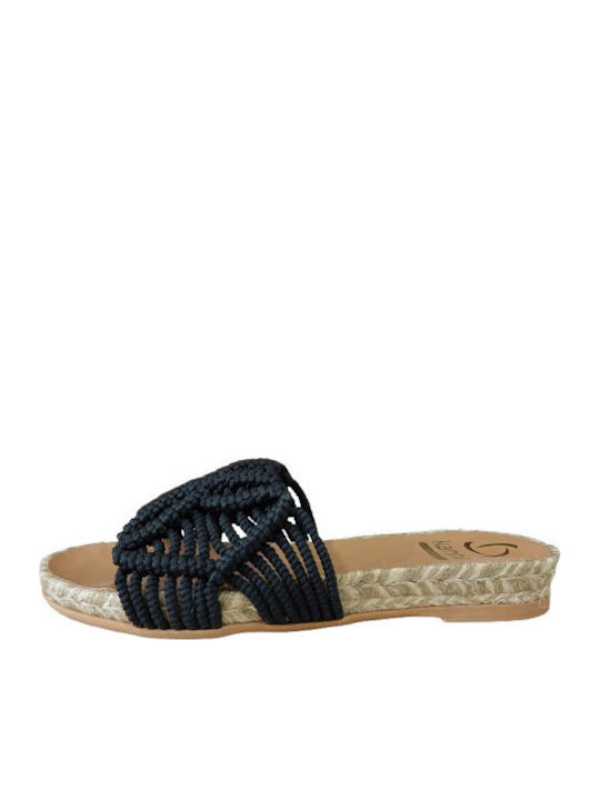 Kanna Leather Women's Flat Sandals in Black Color