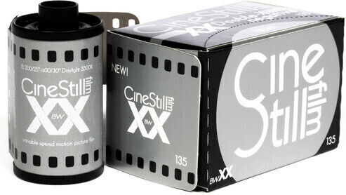CineStill Film B&W Negative Cinestill Roll Film 35mm (36 Exposures)