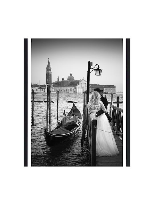 Posters Married Couple in Venice Poster Black Wooden Frame Pine 15x20cm