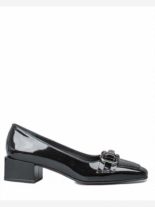 Wall Street Leather Women's Loafers in Black Color