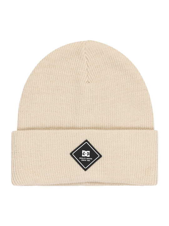 Label Beanie Beanie Knitted in Beige color