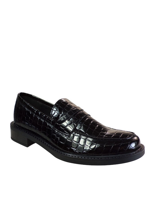 Patent Leather Women's Moccasins in Black Color