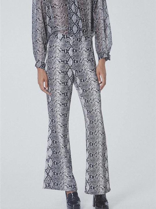 Γυναικεία Παντελόνα σε Κανονική Εφαρμογή Snake Print