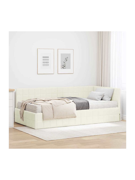 Ein Einzelbett Mit Samt Creme Samt Creme Mit La...