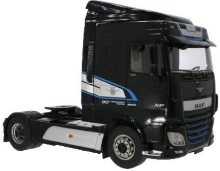 Макет Камион Daf Xf Space Cab Черен 1:18 Premium ClassiXXs
