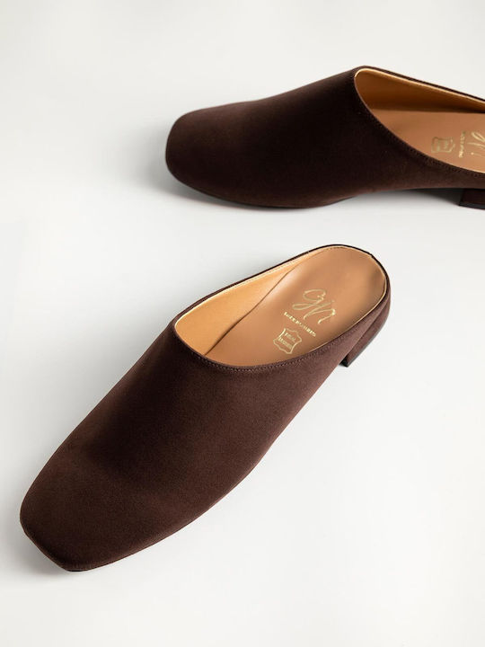 Bozikis Gin Flach Wildleder Mules in Braun Farbe