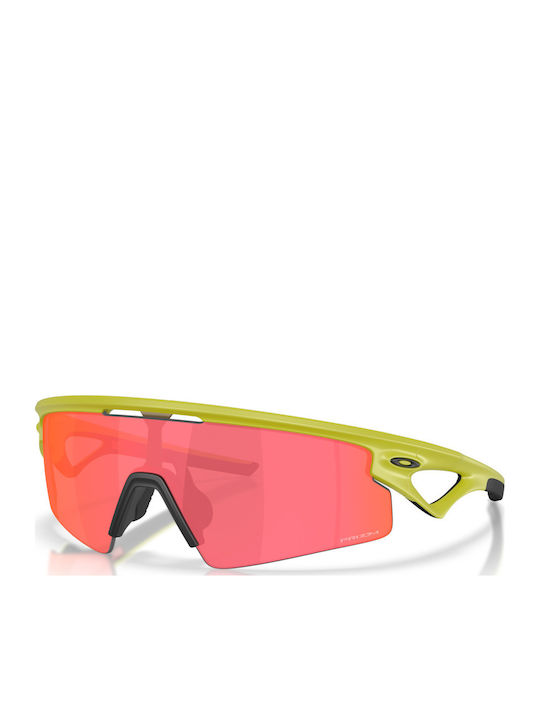 Oakley Sun Мъжки Слънчеви Очила с Жълта Рамка и Червени Стъкла OO9531-06