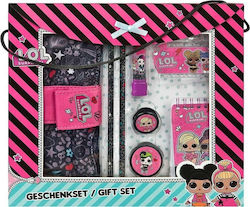 Kinder Schreibwaren-Set mit Bleistift, Spitzer, Radiergummi, Notizbuch, Lineal, Federmäppchen und Kästchen Kinder Schreibwaren-Set mit Bleistift, Spitzer, Radiergummi, Notizbuch, Lineal, Federmäppchen und Kästchen