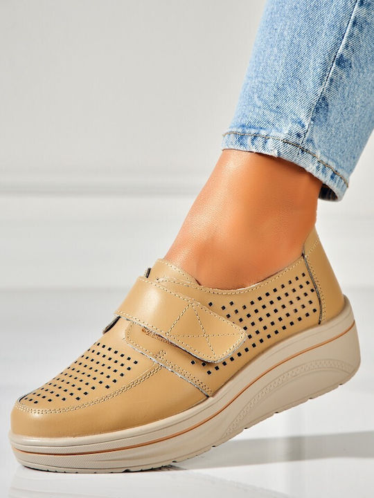 Leather Women's Moccasins In Beige Colour