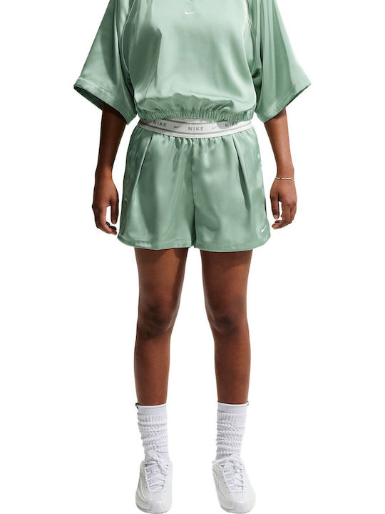 Nike Women's Activewear Shorts Green
