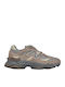 9060 Women's Chunky Sneakers Grey