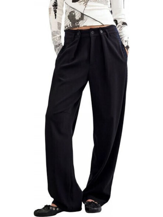 Pantaloni de damă din material Black