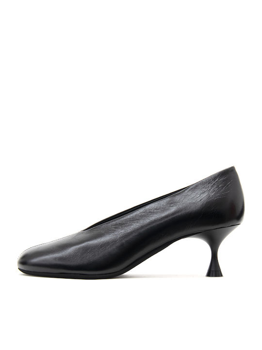 Poeve Schwarze Spitze Lederpumps mit Mittelhohem Absatz
