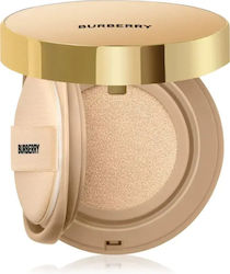 Burberry Дълготраен фон дьо тен кушън SPF 15, с...