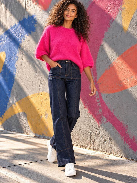 Damenjeans mit weitem Bein