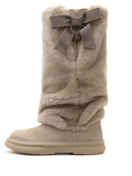 UGG UGG